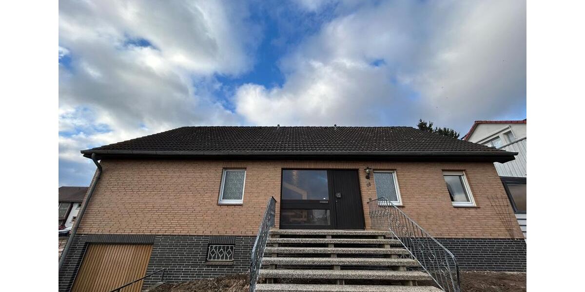 Freistehendes Einfamilienhaus zur Miete - ab sofort! 8 zimmer