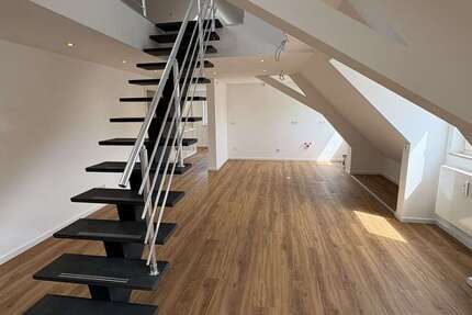 Wohnung München Obermenzing - 2 Zimmer, 106 m&sup2;, 1.978&euro; | Angebot:26618075