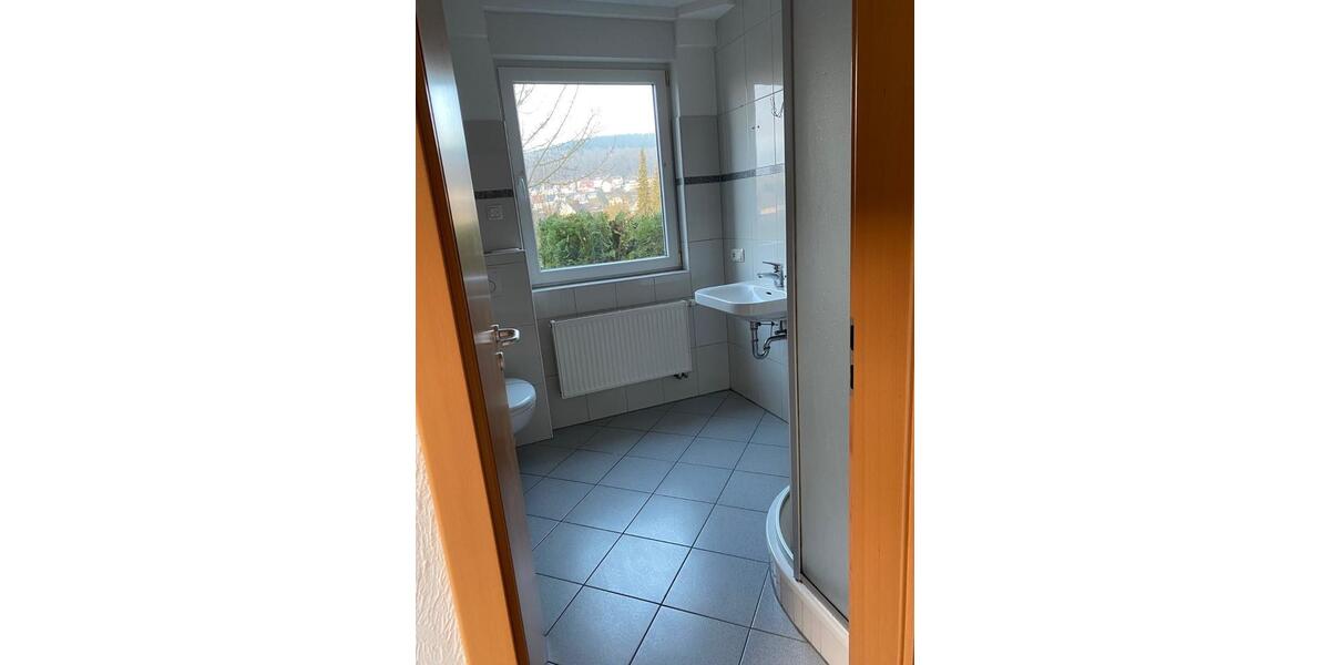 Erdgeschoßwohnung Kreuztal - 3.5 Zimmer, 85 m&sup2;, 770&euro; | Angebot:25311114