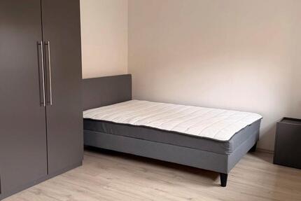 Wohnen auf Zeit Sennfeld - 4 Zimmer, 15 m&sup2;, 490&euro; | Angebot:25986159