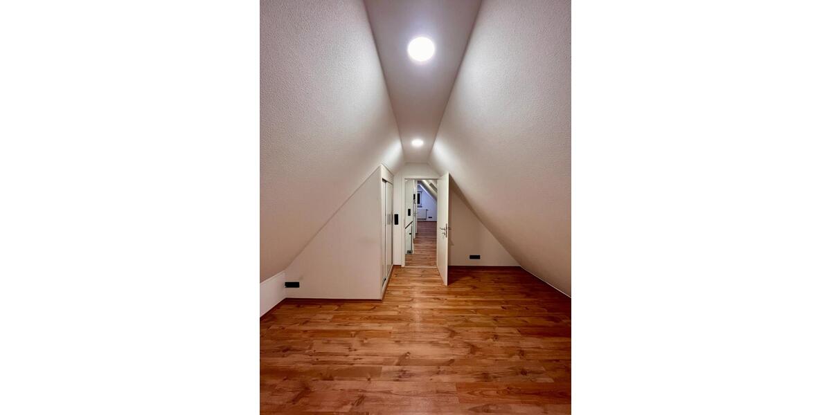 Maisonettenwohnung Neuenstadt am Kocher - 3.5 Zimmer, 92 m&sup2;, 940&euro; | Angebot:25523143