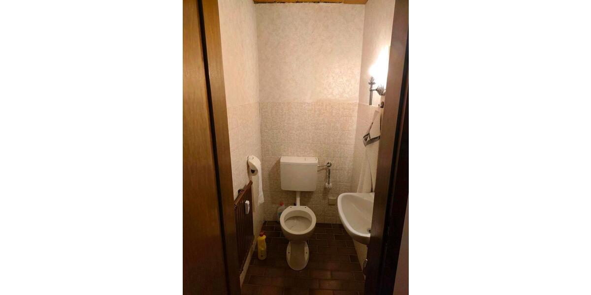 Erdgeschoßwohnung Bielefeld Mitte - 3 Zimmer, 100 m&sup2;, 1.200&euro; | Angebot:26026038