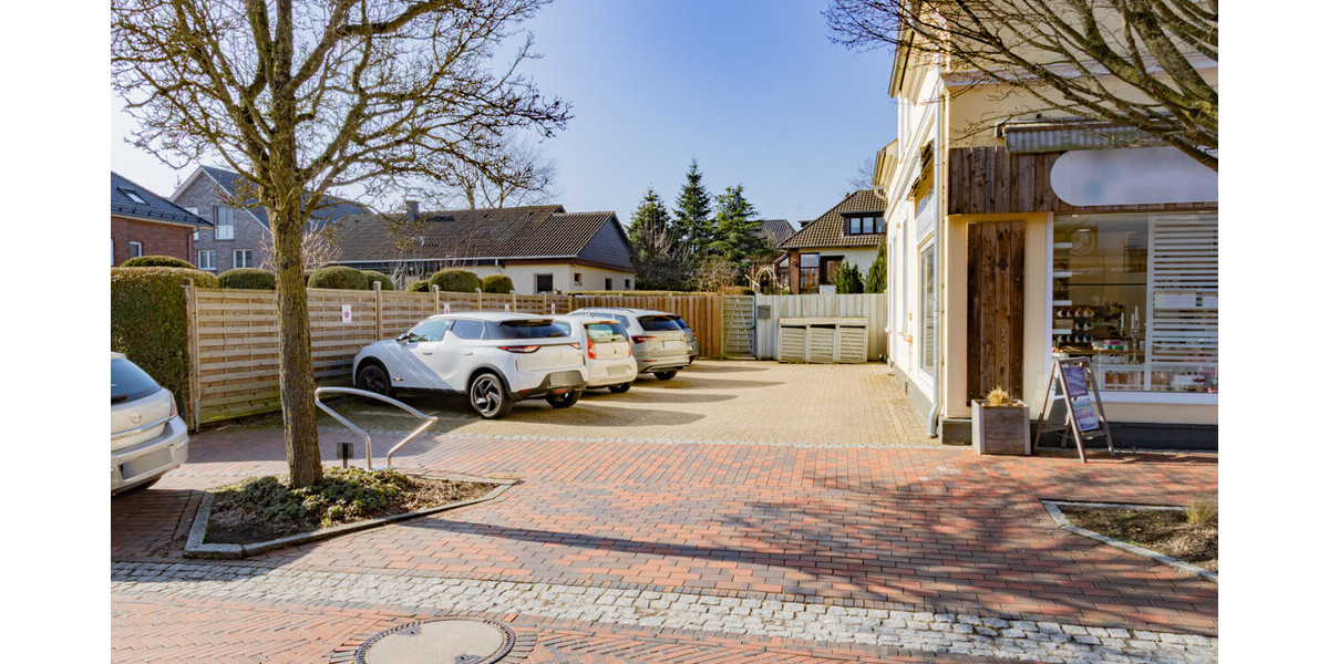 Ganderkesee-Ort Attraktives Ladenlokal in zentraler Lage mit Schaufensterfläche und Stellplatz - Gewerbeobjekt Ganderkesee | Angebot:26196303