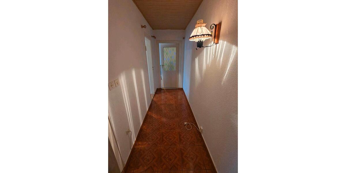Etagenwohnung Nienburg (Saale) - 2 Zimmer, 50 m&sup2;, 415&euro; | Angebot:26062887