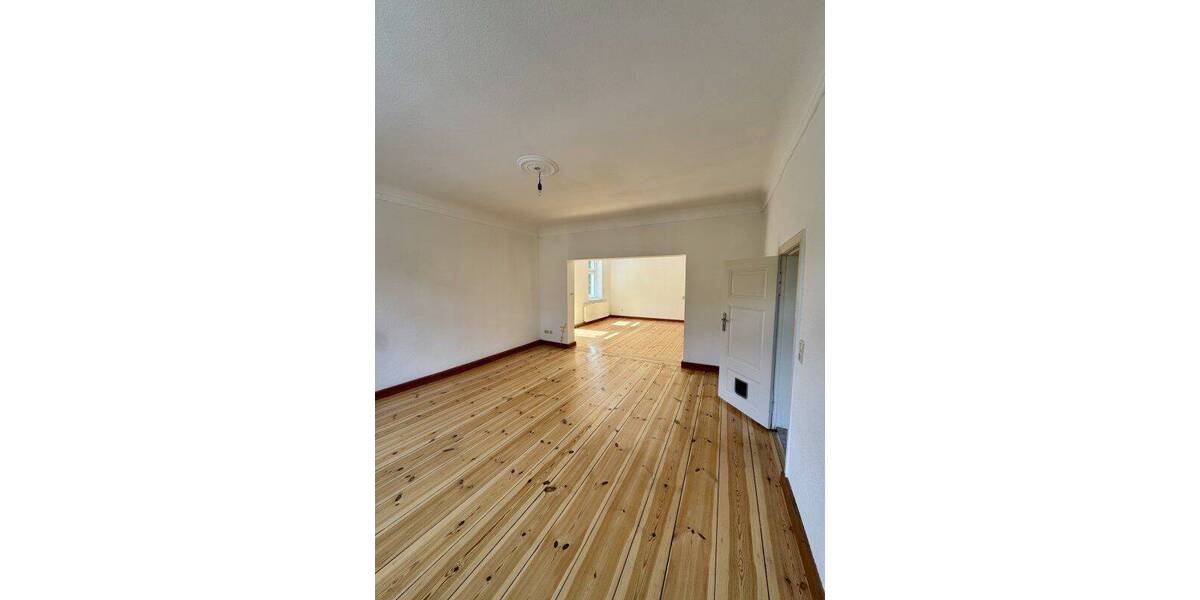 Etagenwohnung Eberswalde - 4 Zimmer, 127 m&sup2;, 1.300&euro; | Angebot:26891756
