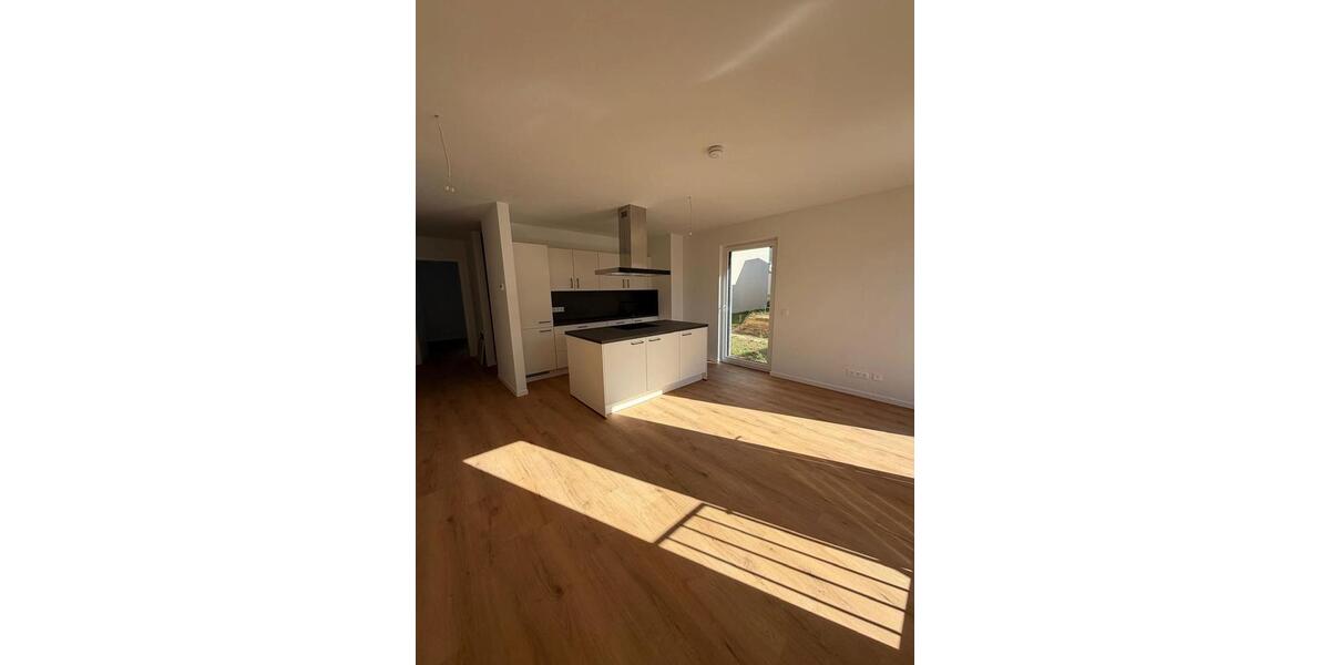 Erdgeschoßwohnung Euskirchen Dom-Esch - 3 Zimmer, 121 m&sup2;, 1.290&euro; | Angebot:26666132