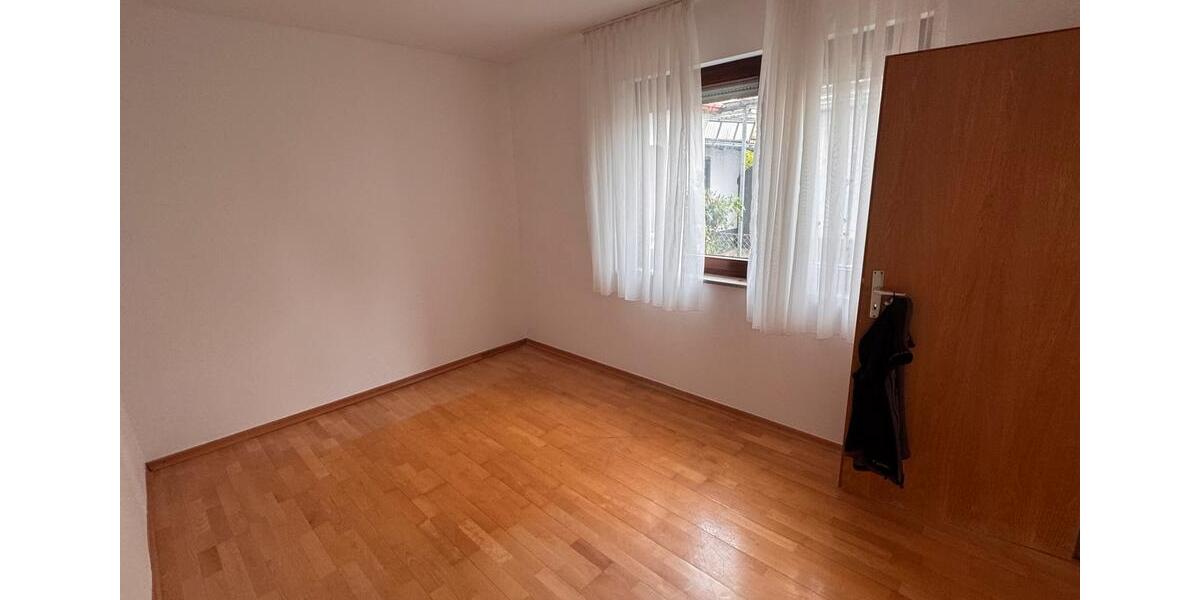 Erdgeschoßwohnung Mutlangen - 3 Zimmer, 80 m&sup2;, 950&euro; | Angebot:26327746