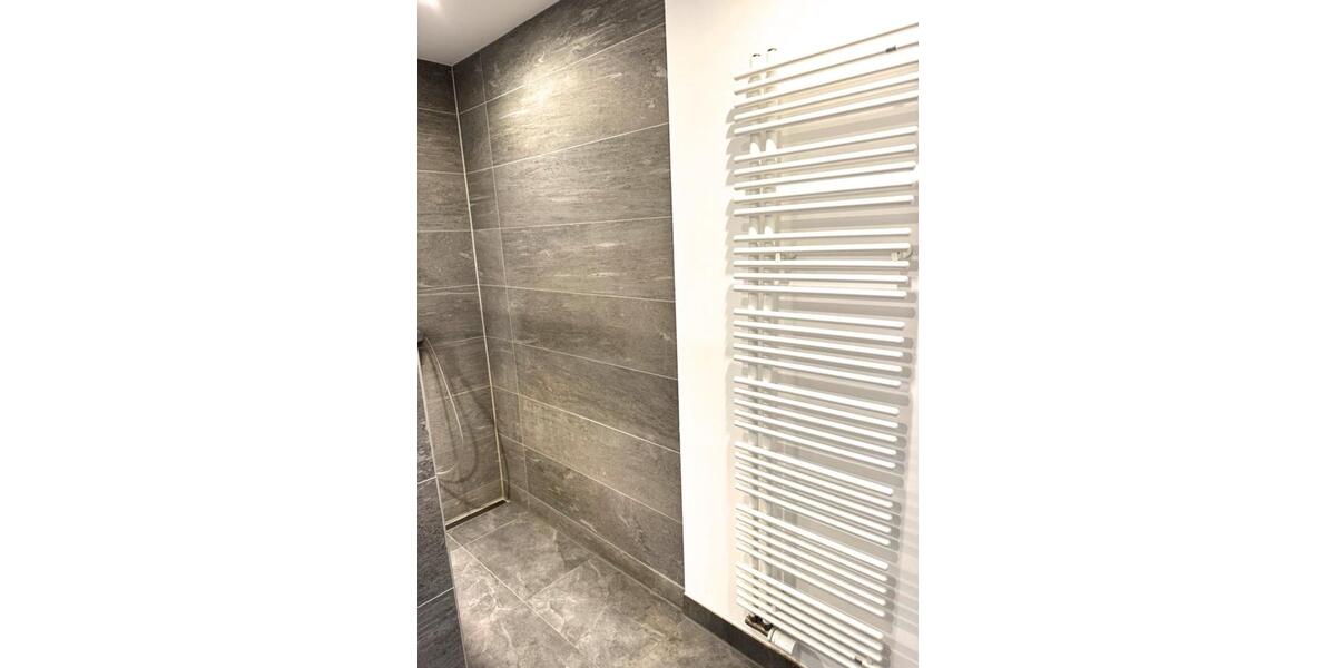 Etagenwohnung Osthofen - 5 Zimmer, 120 m&sup2;, 1.450&euro; | Angebot:23847452