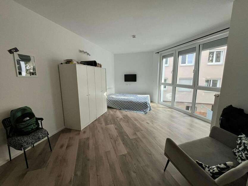 Wohnen auf Zeit in Stuttgart 1.150 € 1 zimmer