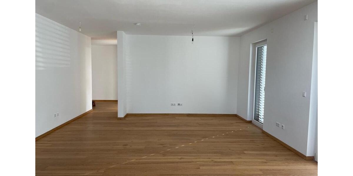 Erdgeschoßwohnung Baden-Baden Baden - 3 Zimmer, 113 m&sup2;, 1.750&euro; | Angebot:26030733