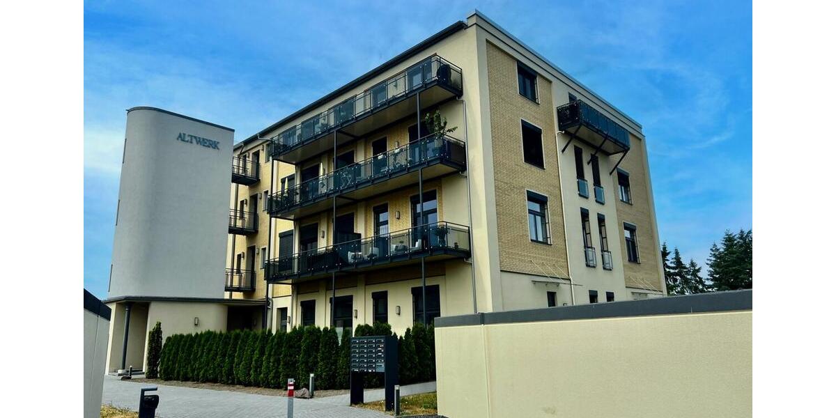 Loft-Charme trifft Moderne direkt am Goitzsche-See: 4 Zimmer, 2 Balkone, Garage & Stellplatz 4 zimmer