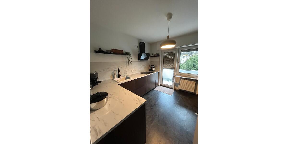 Etagenwohnung Wiesbaden Südost - 3 Zimmer, 93 m&sup2;, 1.510&euro; | Angebot:24813620