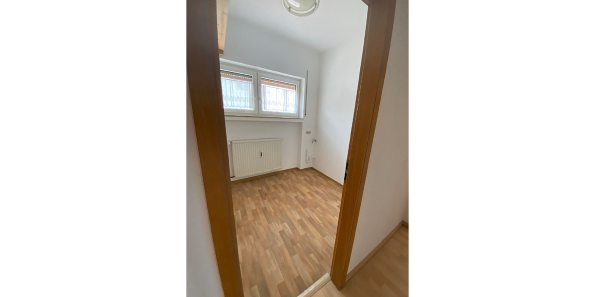 Etagenwohnung Schotten - 5 Zimmer, 150 m&sup2;, 750&euro; | Angebot:24875728