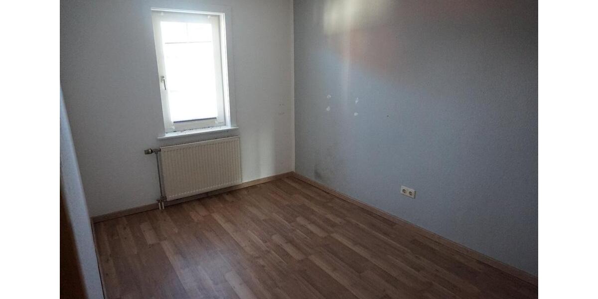 Etagenwohnung Vogtei - 3 Zimmer, 81 m&sup2;, 320&euro; | Angebot:25289044