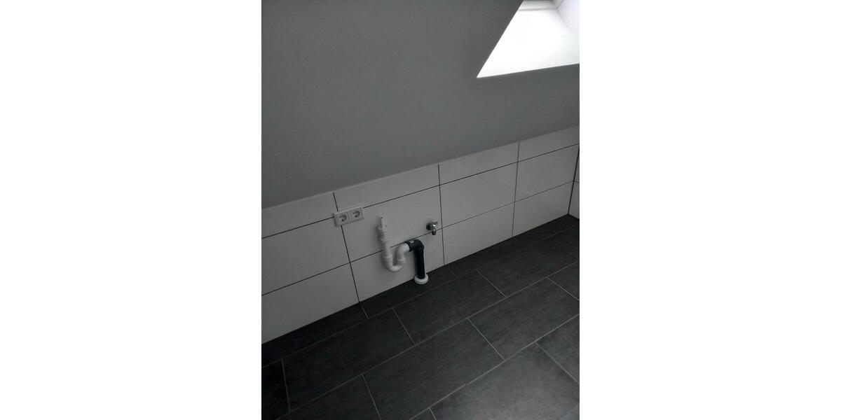 Dachgeschoßwohnung Büdelsdorf - 2 Zimmer, 38 m&sup2;, 478&euro; | Angebot:26399261