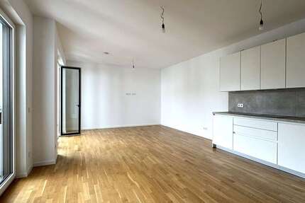 Wohnung Berlin Pankow - 3 Zimmer, 90 m&sup2;, 2.200&euro; | Angebot:27291631