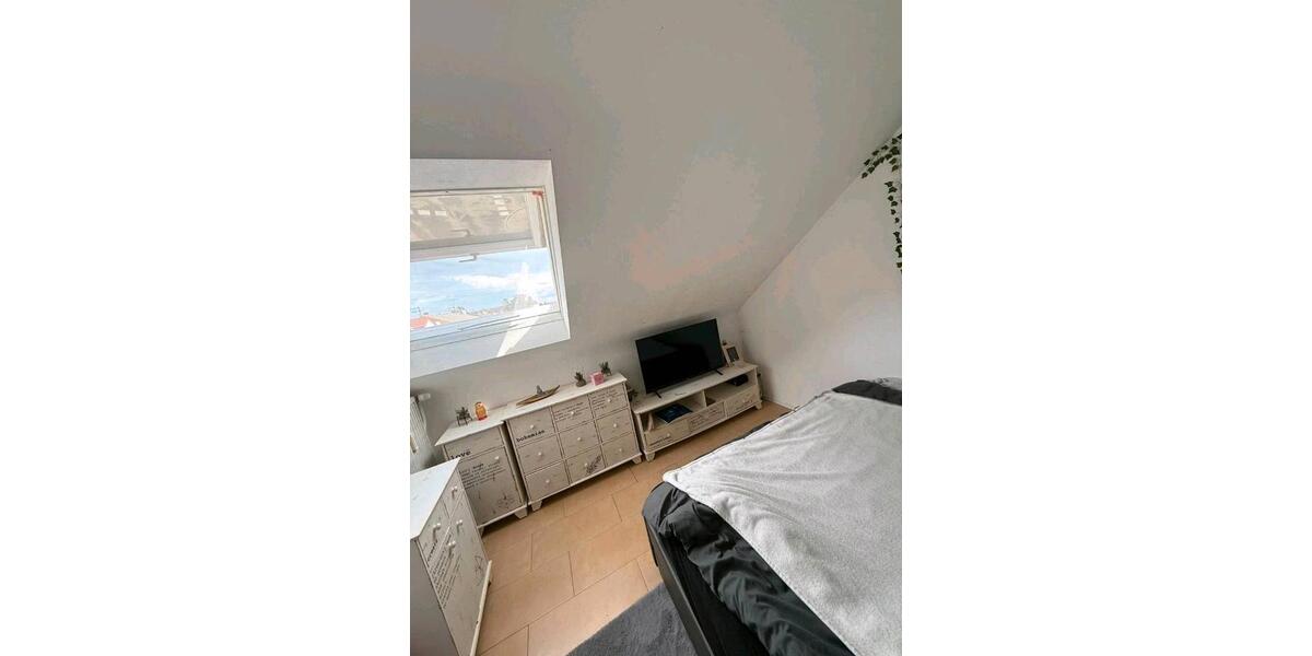 Dachgeschoßwohnung Walldorf - 3 Zimmer, 56 m&sup2;, 800&euro; | Angebot:26604019