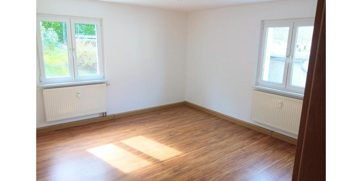 Etagenwohnung Augustusburg - 2 Zimmer, 55 m&sup2;, 300&euro; | Angebot:26130105