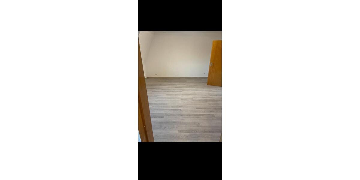 Etagenwohnung Riegelsberg - 3 Zimmer, 92 m&sup2;, 650&euro; | Angebot:26250189