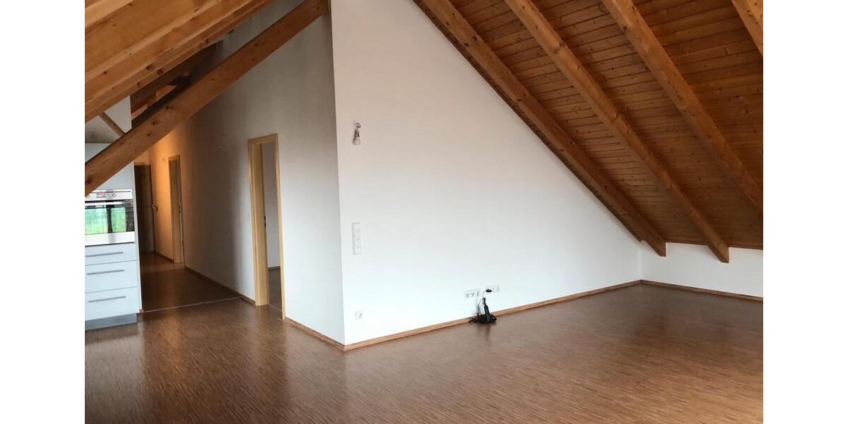 Dachgeschoßwohnung Erkheim - 1.5 Zimmer, 106 m&sup2;, 1.200&euro; | Angebot:25173873