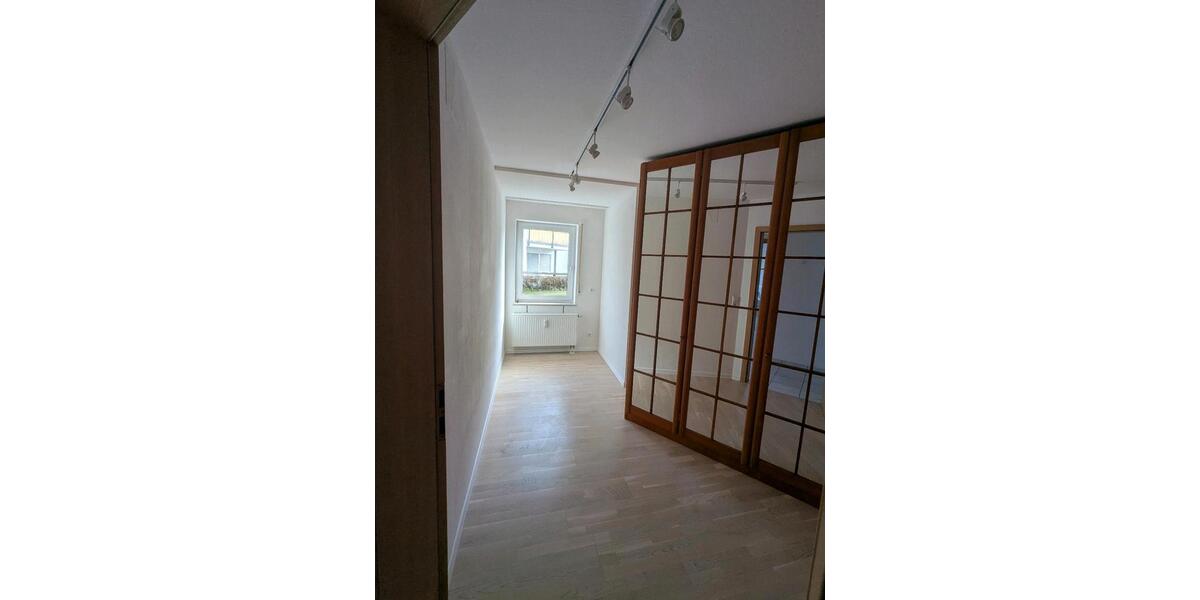 Etagenwohnung Laupheim - 3.5 Zimmer, 86 m&sup2;, 910&euro; | Angebot:26686276
