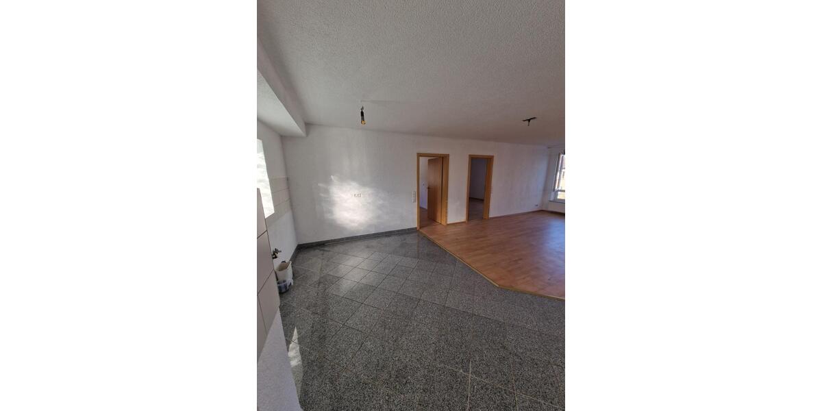 Maisonettenwohnung Pforzheim Dillweißenstein - 3 Zimmer, 152 m&sup2;, 1.330&euro; | Angebot:26030752