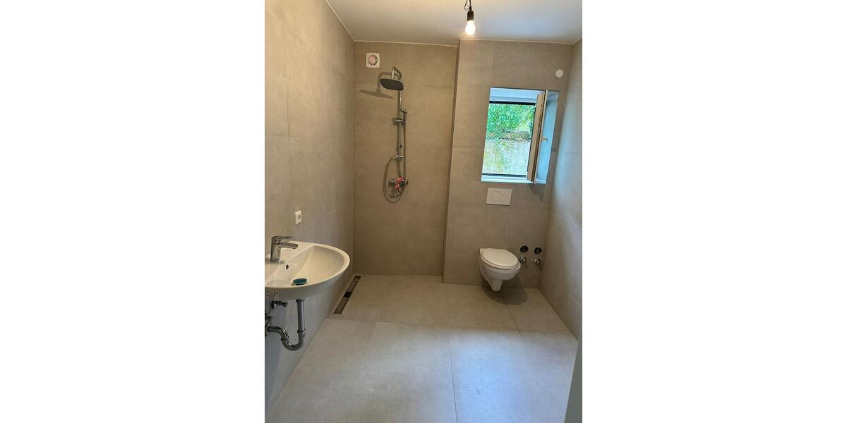 Etagenwohnung Göppingen Bruckwasen - 3 Zimmer, 92 m&sup2;, 1.200&euro; | Angebot:24650563