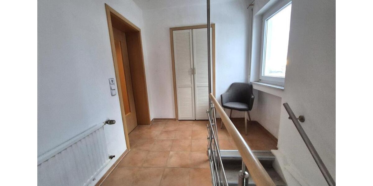 Etagenwohnung Böhmenkirch - 4 Zimmer, 102 m&sup2;, 1.050&euro; | Angebot:24354943