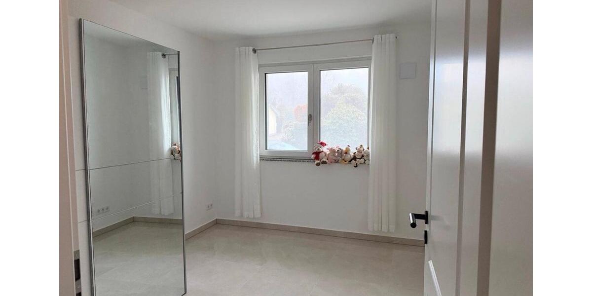 Etagenwohnung Erkrath - 3 Zimmer, 66 m&sup2;, 850&euro; | Angebot:25182293