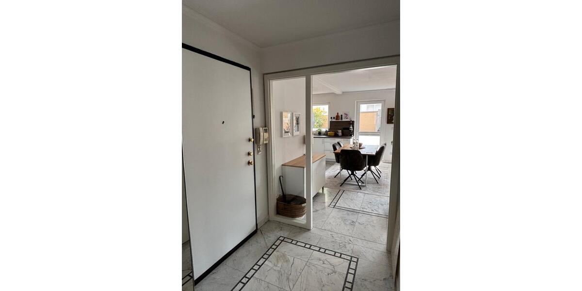 Erdgeschoßwohnung Solingen Ohligs - 2 Zimmer, 65 m&sup2;, 1.100&euro; | Angebot:26090528