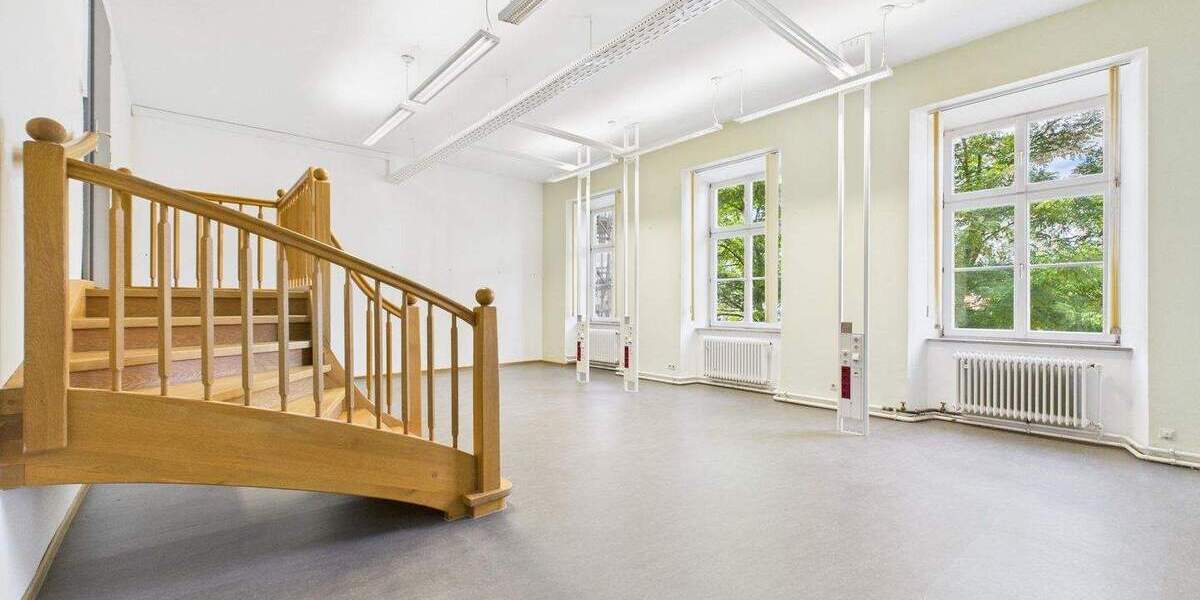 Gewerbeobjekt Ebersberg - 7 Zimmer, 2.200&euro; | Angebot:23034243