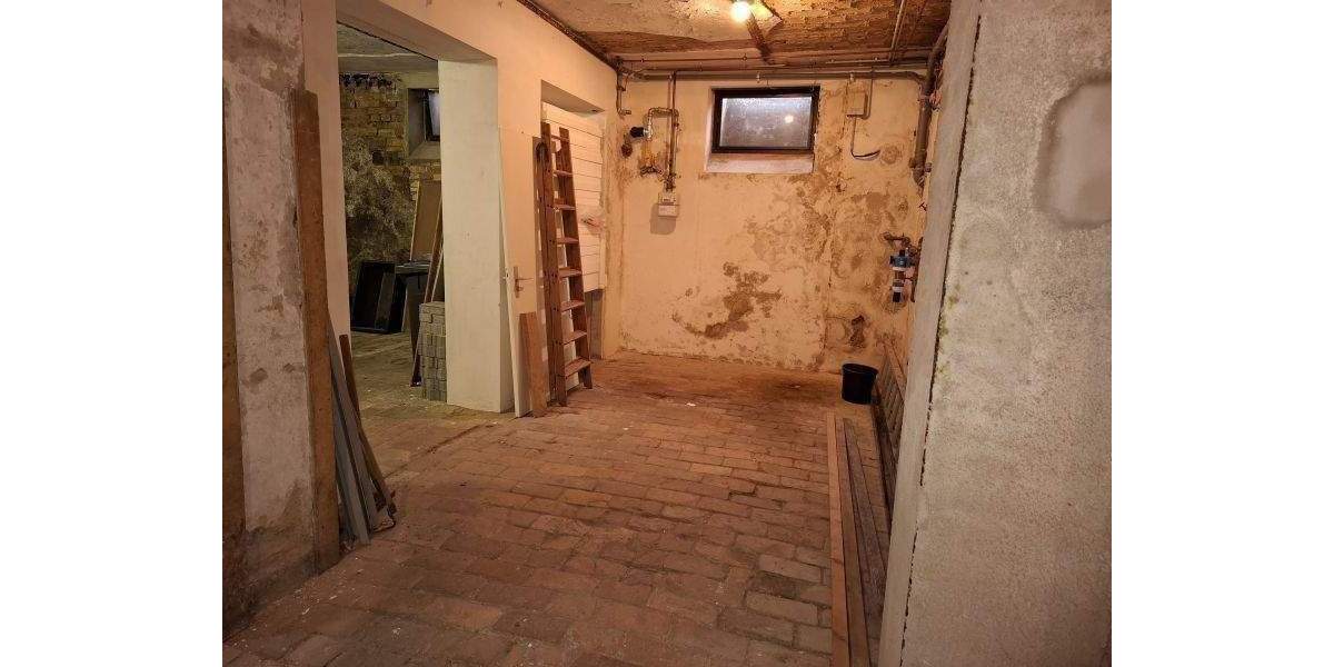 Etagenwohnung Aschersleben - 4 Zimmer, 95 m&sup2;, 690&euro; | Angebot:26595459