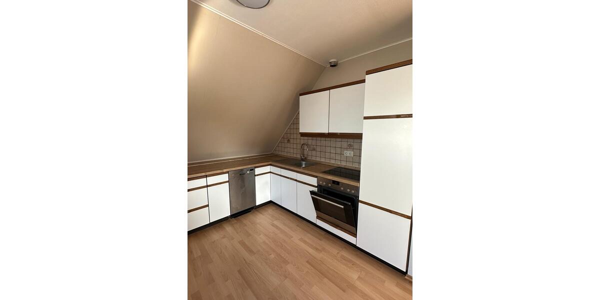 Etagenwohnung Uersfeld - 3 Zimmer, 85 m&sup2;, 950&euro; | Angebot:23764631