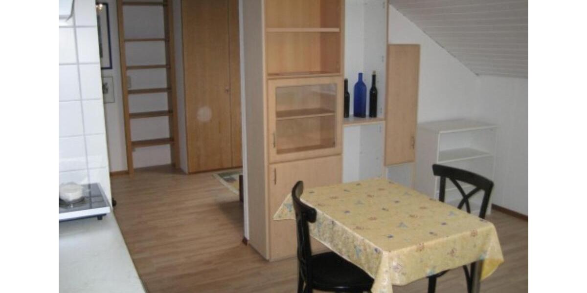 Dachgeschoßwohnung Berkheim - 2 Zimmer, 38 m&sup2;, 555&euro; | Angebot:24832866