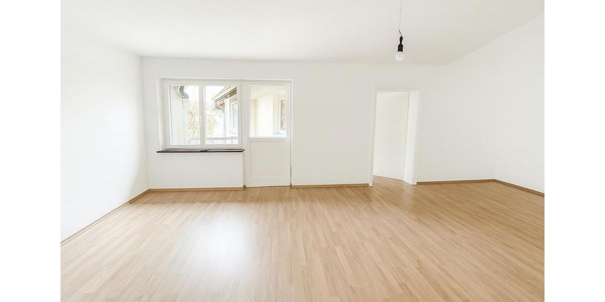 4-Zimmer-Wohnung mit großem Balkon in ruhiger Wohnlage 4 zimmer