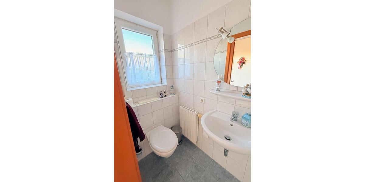 Bungalow Uchte - 6 Zimmer, 160 m&sup2;, 1.300&euro; | Angebot:26653262