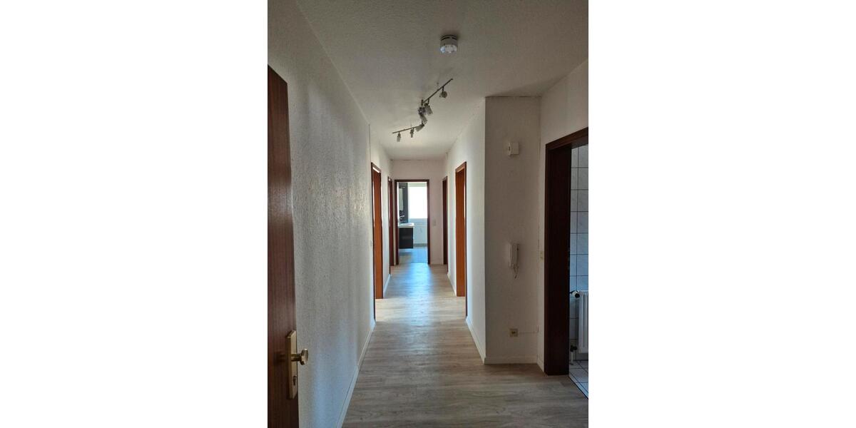 Dachgeschoßwohnung Brigachtal - 3.5 Zimmer, 87 m&sup2;, 880&euro; | Angebot:26336077