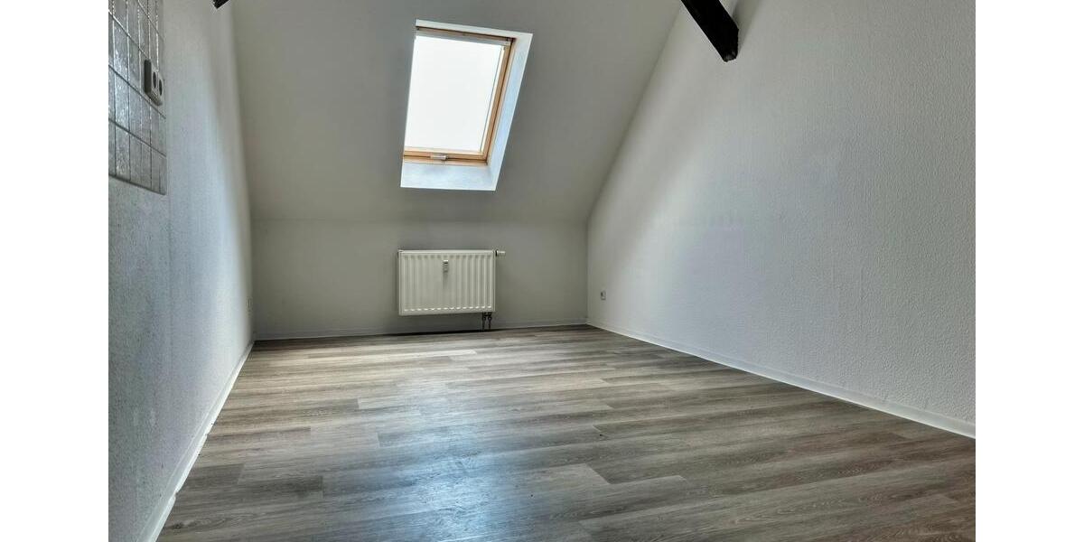 Dachgeschoßwohnung Bad Schmiedeberg - 4 Zimmer, 125 m&sup2;, 690&euro; | Angebot:25714357