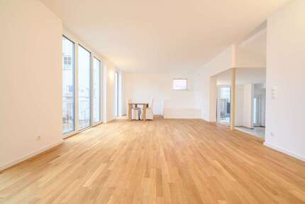Haus Frankfurt Sindlingen - 5.5 Zimmer, 178 m&sup2;, 2.850&euro; | Angebot:25933141