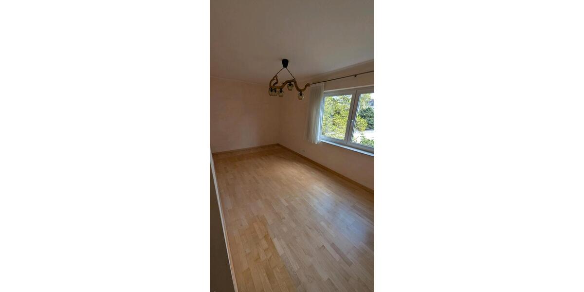 Etagenwohnung Mayen - 4 Zimmer, 133 m&sup2;, 1.200&euro; | Angebot:26691410