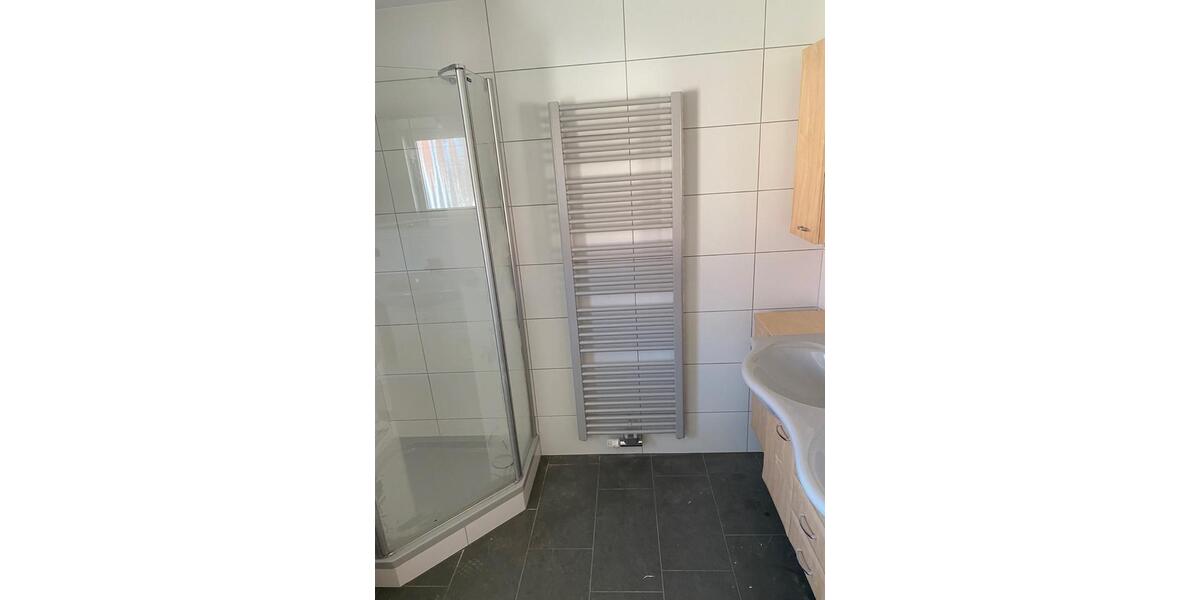 Etagenwohnung Hülben - 2 Zimmer, 86 m&sup2;, 850&euro; | Angebot:26589598