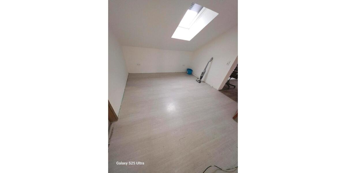 Dachgeschoßwohnung Altenstadt - 4 Zimmer, 84 m&sup2;, 1.100&euro; | Angebot:25239282