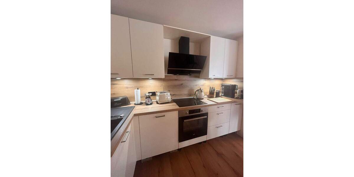 Etagenwohnung Hackenheim - 3 Zimmer, 84 m&sup2;, 1.000&euro; | Angebot:25741717