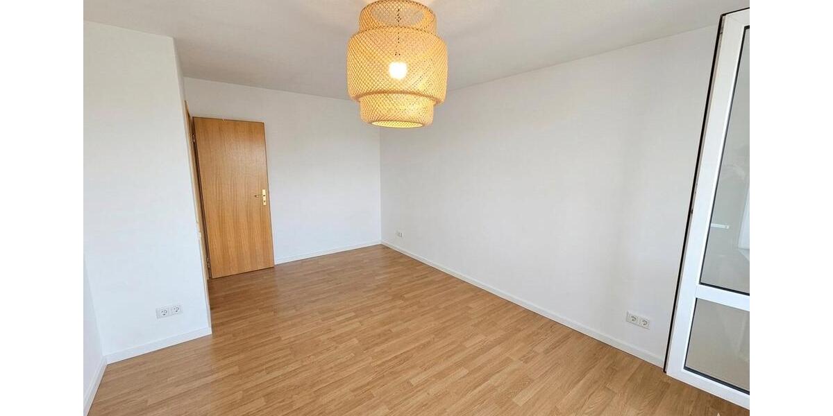 Dachgeschoßwohnung Calbe (Saale) - 2 Zimmer, 69 m&sup2;, 385&euro; | Angebot:26545365