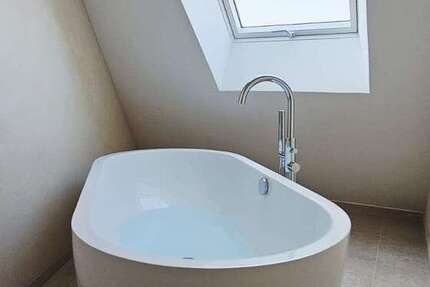 Wohnung Gönnheim - 4 Zimmer, 146 m&sup2;, 2.190&euro; | Angebot:25812356