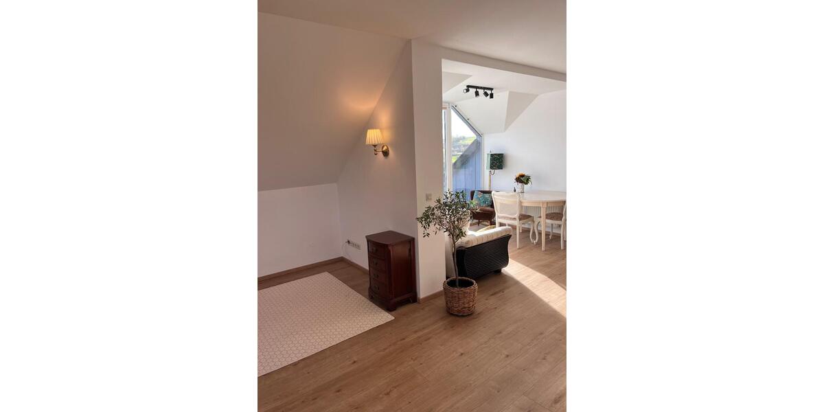 Dachgeschoßwohnung Bischofsheim in der Rhön - 3 Zimmer, 98 m&sup2;, 730&euro; | Angebot:22649058