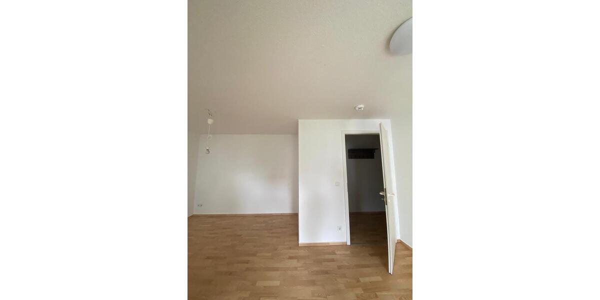 Erdgeschoßwohnung Neubrandenburg - 1 Zimmer, 45 m&sup2;, 460&euro; | Angebot:26593766