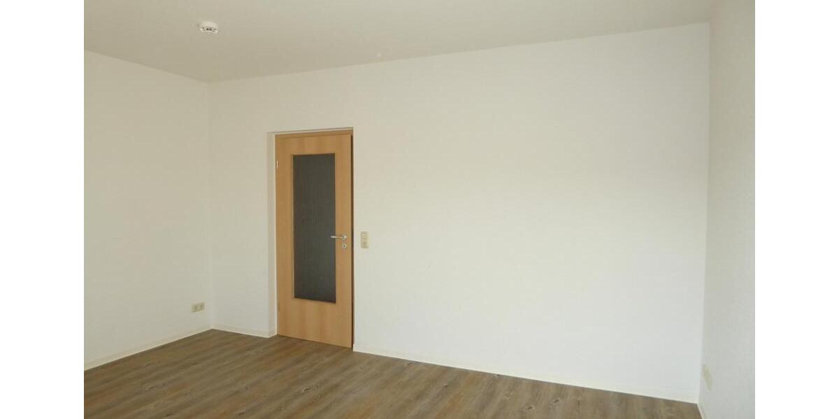 Etagenwohnung Saalfeld (Saale) - 3 Zimmer, 65 m&sup2;, 422&euro; | Angebot:25342153
