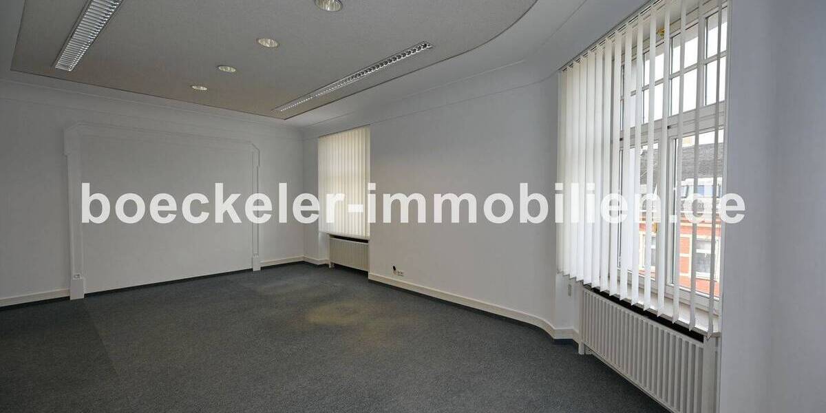 Gewerbeobjekt Weißenfels Markwerben - 8 Zimmer, 325 m&sup2;, 1.950&euro; | Angebot:26230404