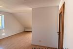 Dachgeschoßwohnung Neuhof - 3 Zimmer, 77 m&sup2;, 693&euro; | Angebot:26216085